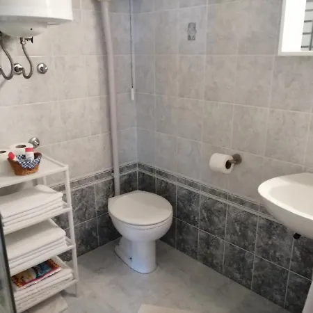 Kuljis Apartment Vis