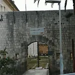 Kuljis شقة *