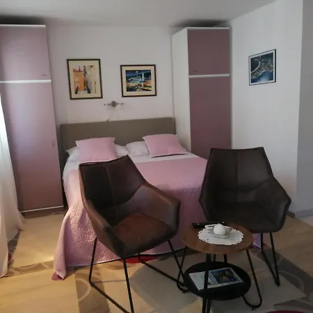 Kuljis Apartamento